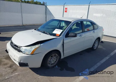 2010 Ford Focus Se z USA, uszkodzony, nr VIN 1FAHP3FN6AW229953